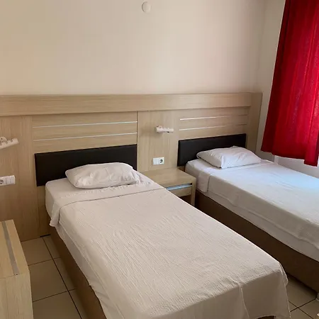 House 1 Apartmanhotel 3*
